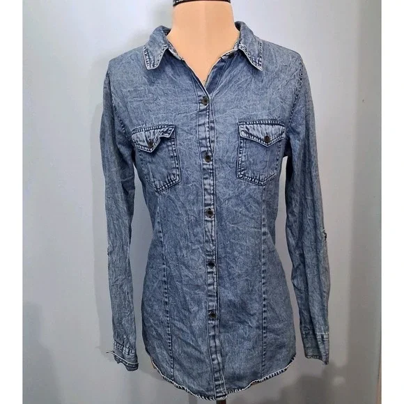 Nostalgia Womens M Embroidered Back Denim Chambray Button Up Top Western Cowgirl - Picture 3 of 14